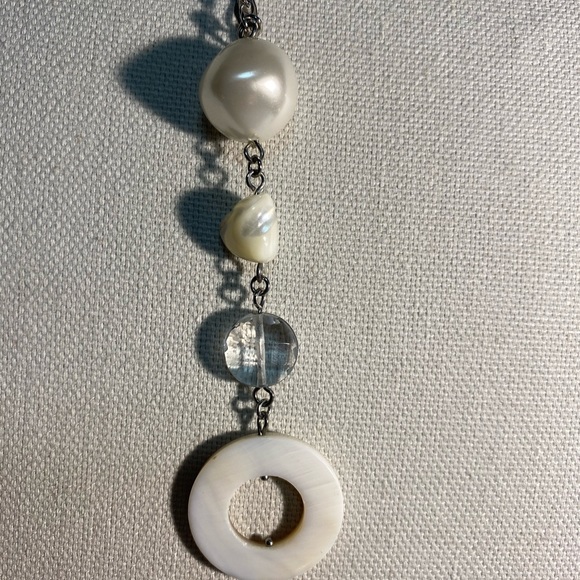 Pretty Pearl Set - Picture 2 of 16